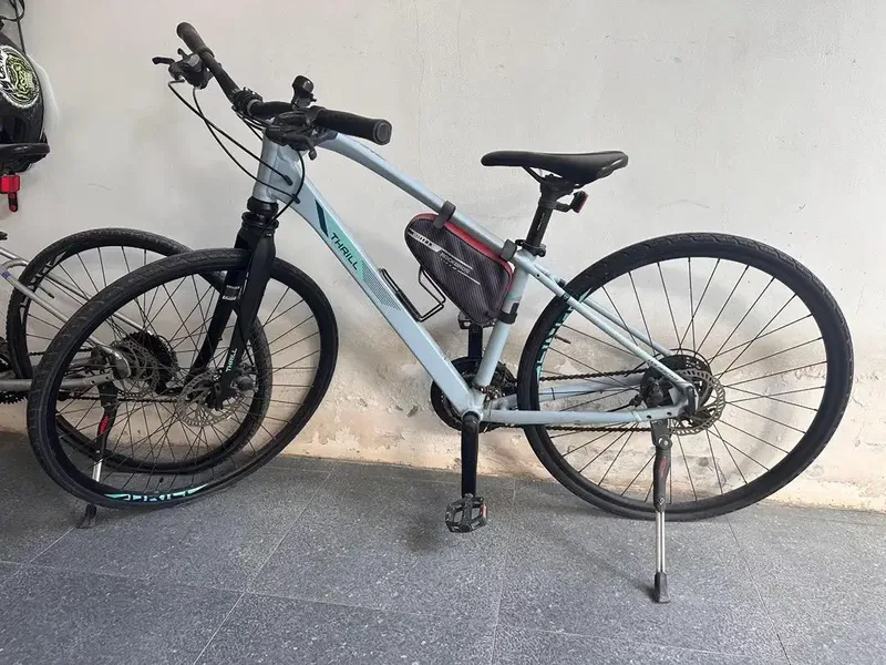 Sepeda Hybrid Thrill Volare 2.0 dan 4.0 - Vehicles in Bali