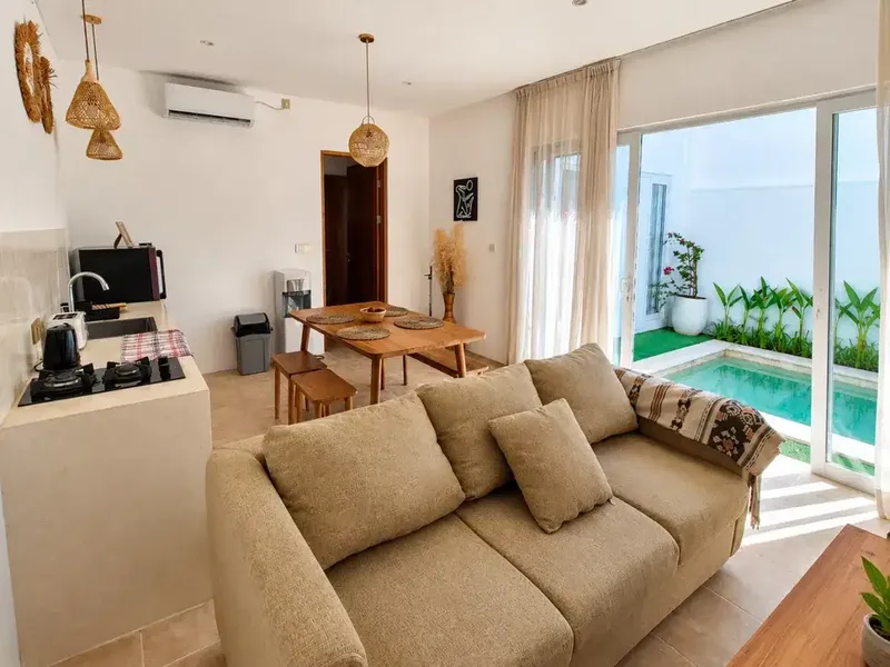 Vila dengan teras rooftop dan pemandangan sawah di Cemagi! - Bali in Bali