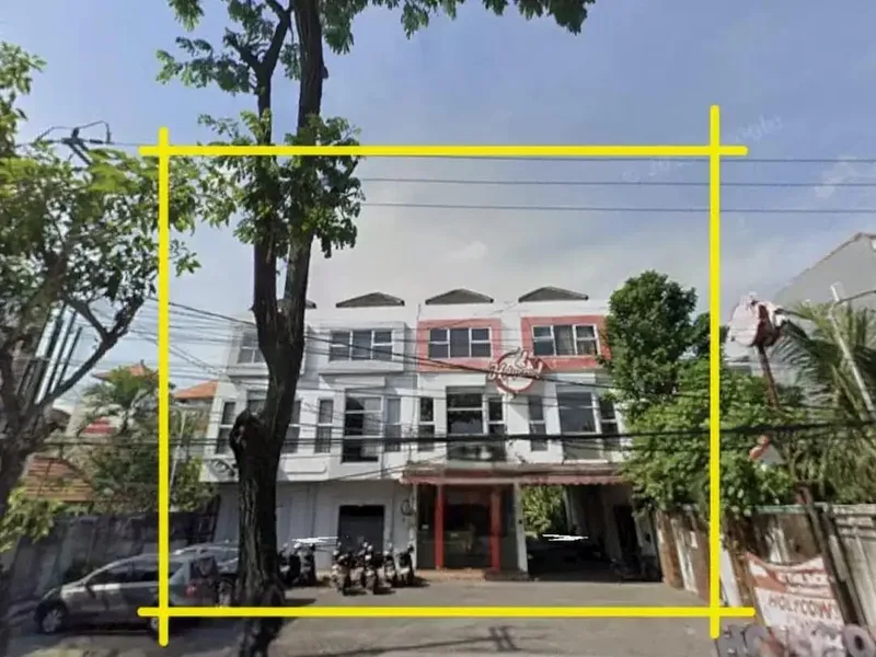 Ruko ada 4 dan tanah Dijual, di jalan utama Dewi Sri, Legian - Real Estate in Bali