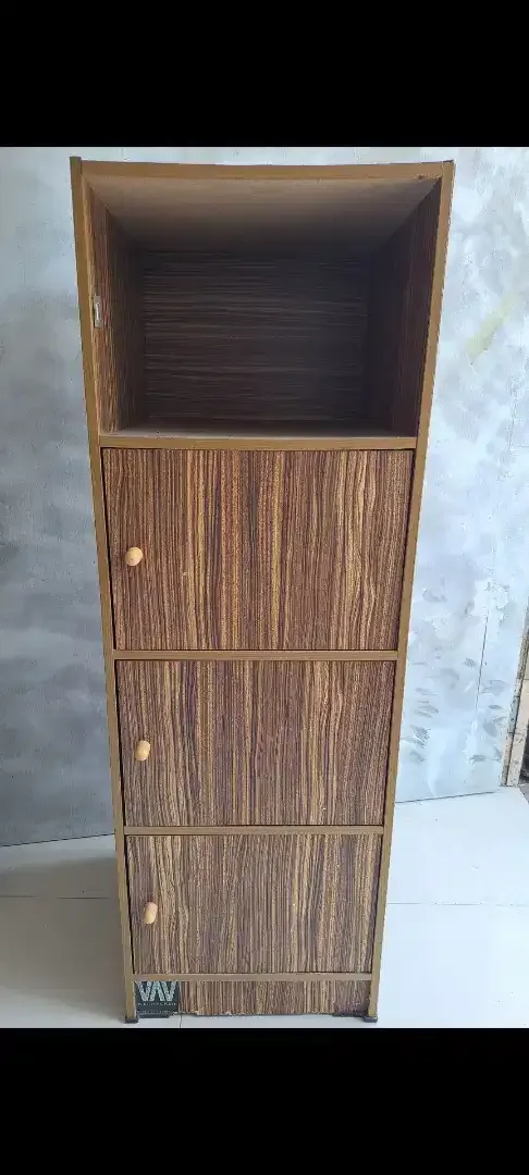 Lemari Kayu Empat Pintu Tinggi 120Cm Lebar 40Cm - Home & Garden in Bali