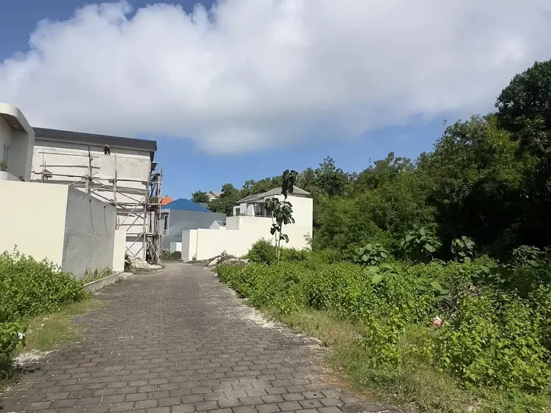 Dijual Tanah Premium 100m2 lokasi untuk villa di ungasan - Bali in Bali