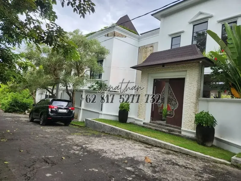 Dijual Luxury Villa 15 Kamar 1 Km ke Pantai Balangan Jimbaran - VSAA - Bali in Bali