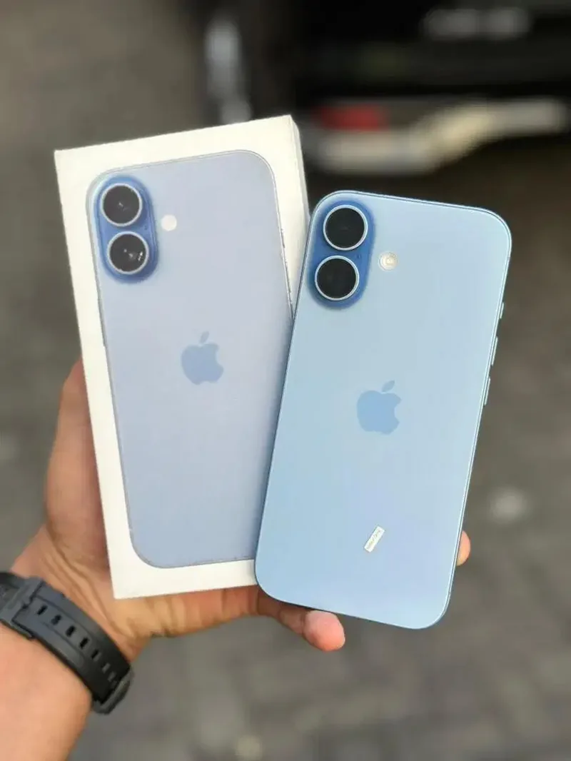 iPhone 17 256GB Ex iBox BH 99% Like New Garansi 01/2027 - Bali in Bali