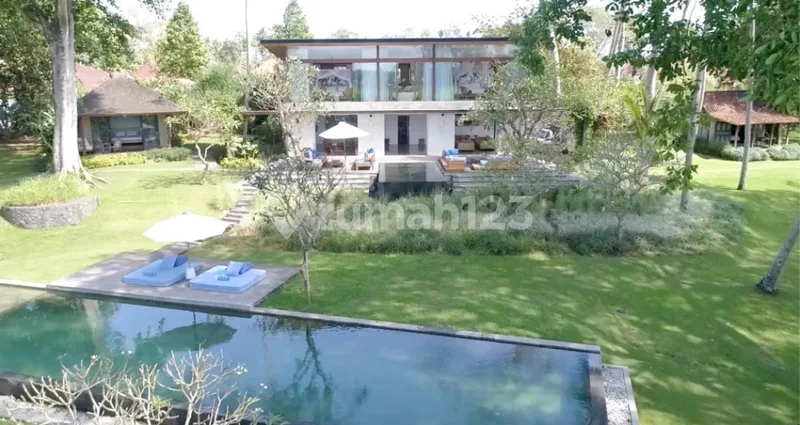 Private Villa, 5 Bedrooms For Yearly Rental,Cemagi - Bali in Bali