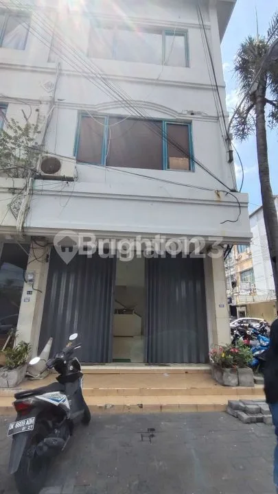 RUKO 3 LANTAI LOKASI STRATEGIS DI PUSAT BISNIS DENPASAR - Bali in Bali