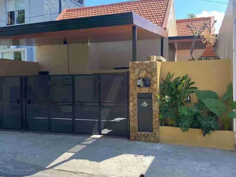 DISEWAKAN VILLA BARU MODERN DI RENON. SEWA MINIMAL 2 TAHUN. - Real Estate in Bali
