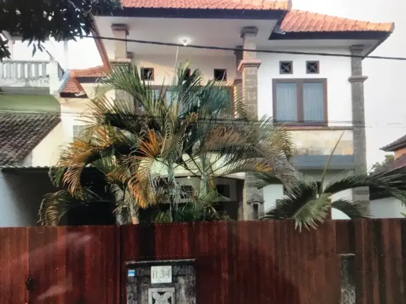 DIJUAL RUMAH FULLY FURNISHED 4 KAMAR. TIDUR SIAP HUNI KAMPIAL NUSA DUA - Real Estate in Bali