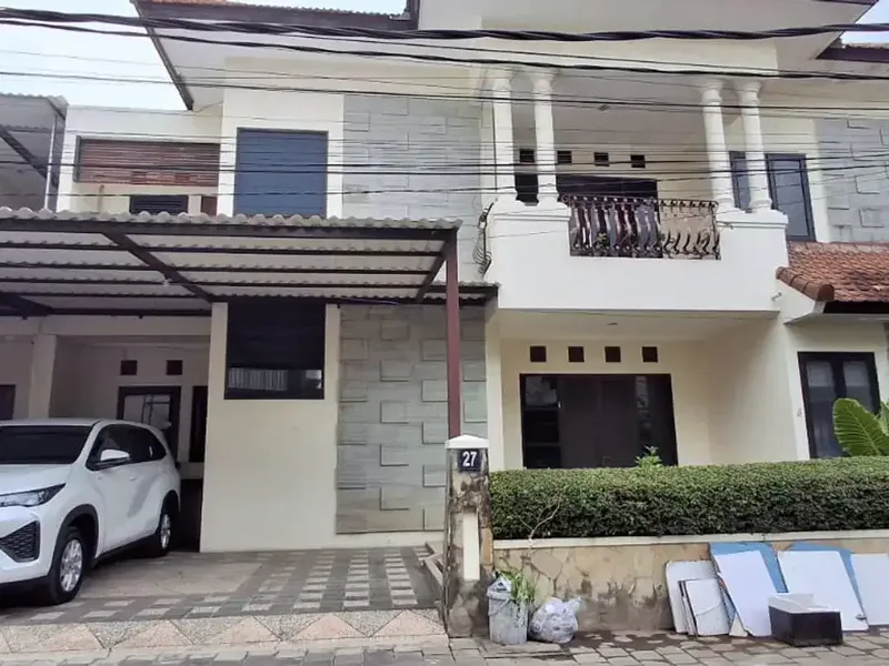 Dijual rumah modern 4 bedroom halaman luas di Denpasar selatan Bali - Real Estate in Bali