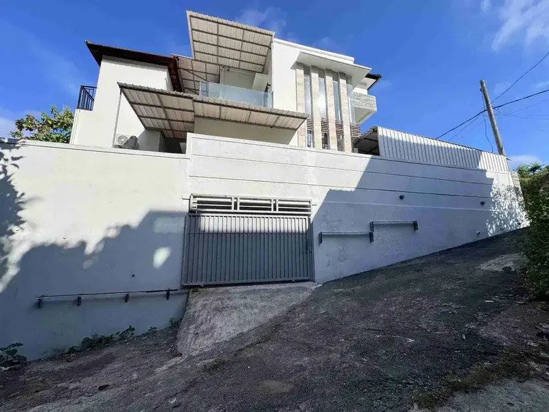 Rumah Strategis di Ungasan Dekat Pantai - Real Estate in Bali