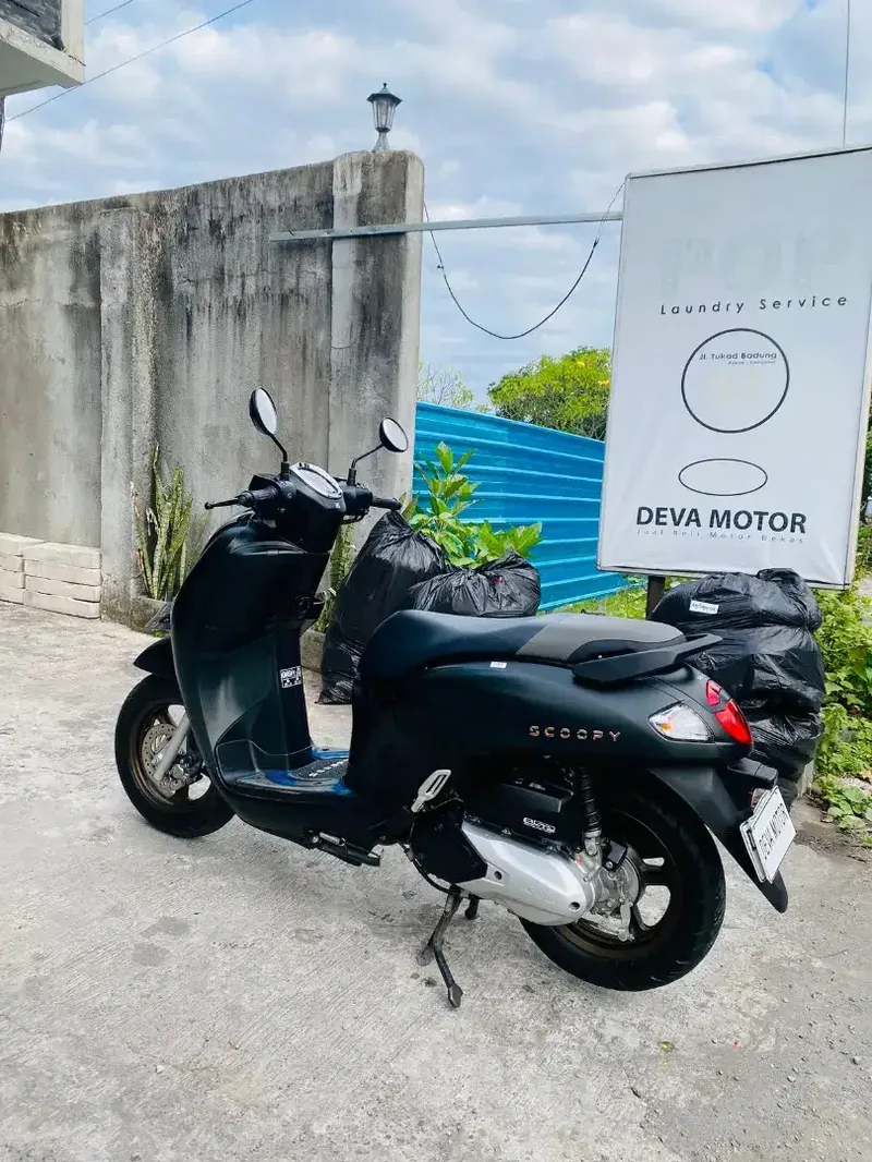 Scoopy energetic 2025 hitam Deva motor - Vehicles in Bali