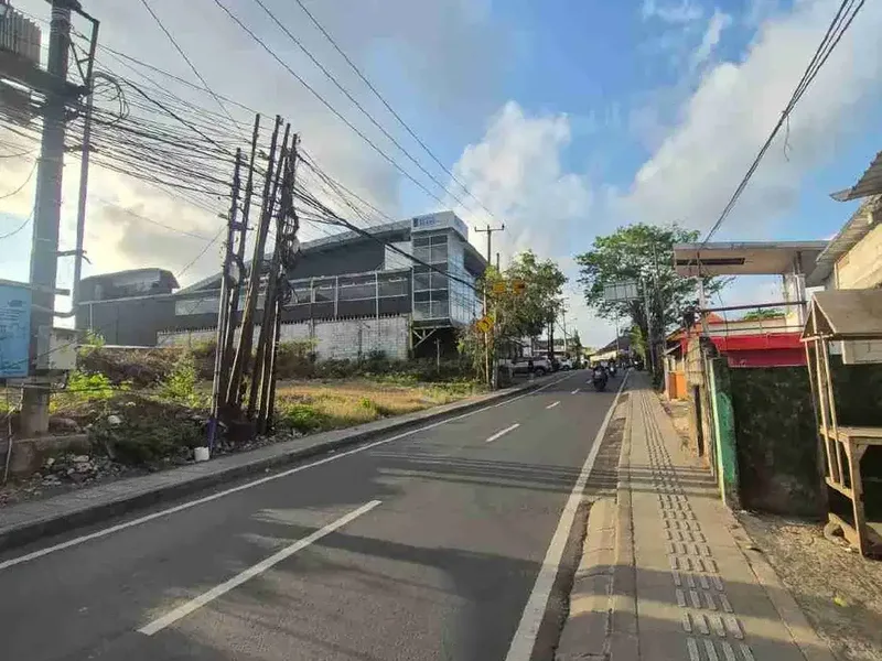 DI SEWAKAN TANAH STRATEGIS Jl.RAYA BALI CLIFF UNGASAN - Bali in Bali