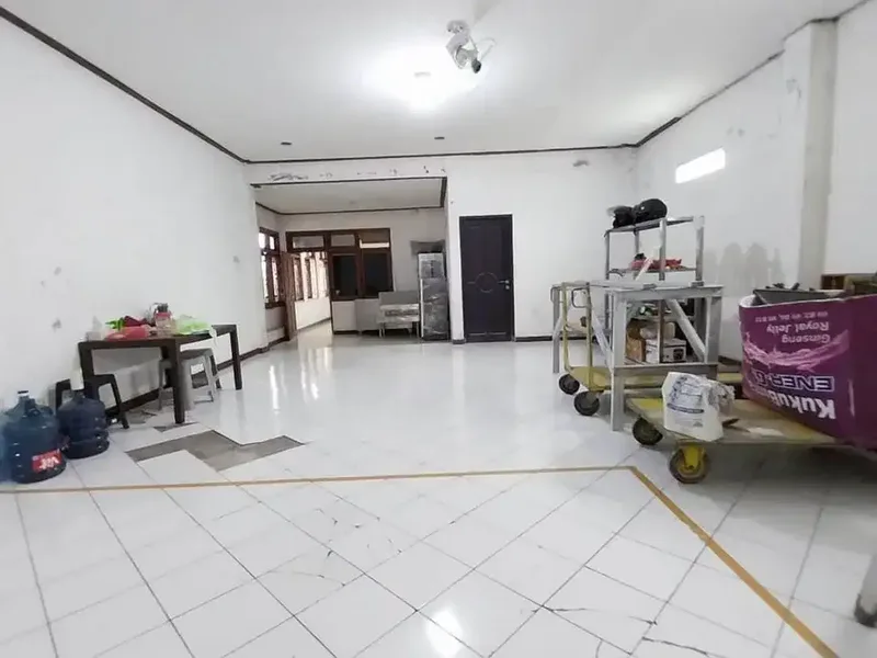 Ruang Usaha 1 Lantai Disewakan, di Bypass, Denpasar Selatan Area - Bali in Bali