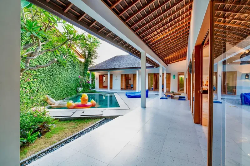 dijual villa lantai 1 canggu - Bali in Bali