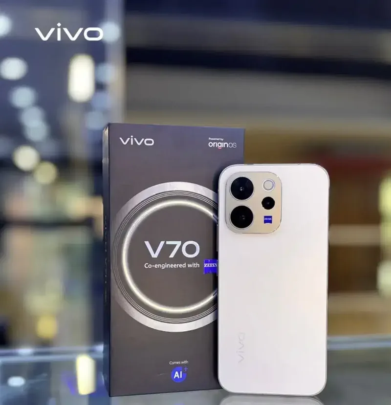Vivo V70 Lensa Zeiss Telephoto 10x Optical Zoom - Bali in Bali