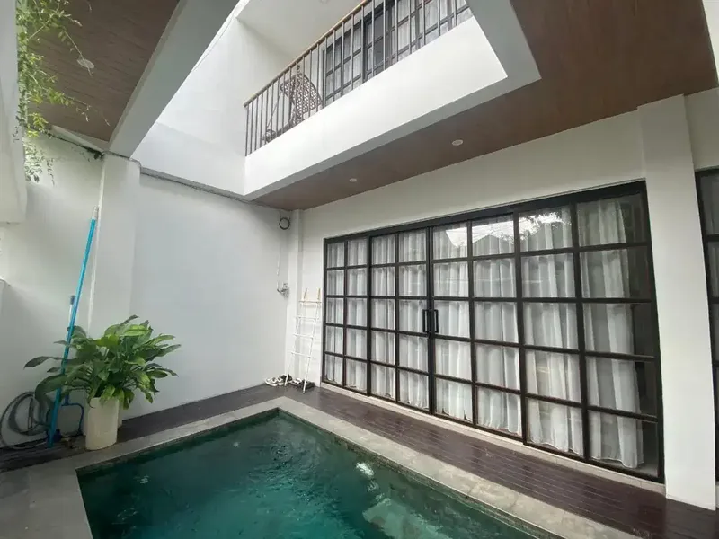 EXCLUSIVE BERAWA CANGGU VILLA ENCLOSED LIVING READY NOW - Real Estate in Bali