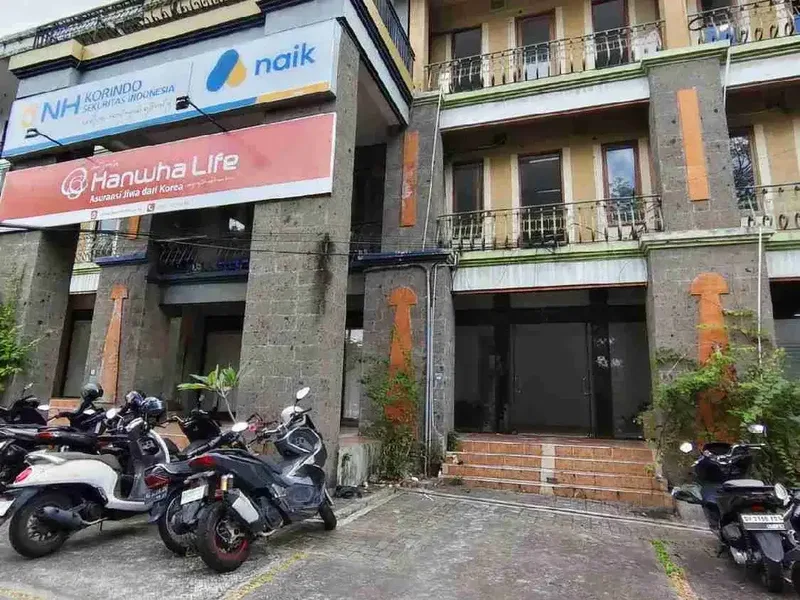Ruko 3 lantai lokasi premium Cok Agung Tresna Renon Denpasar Bali - Real Estate in Bali