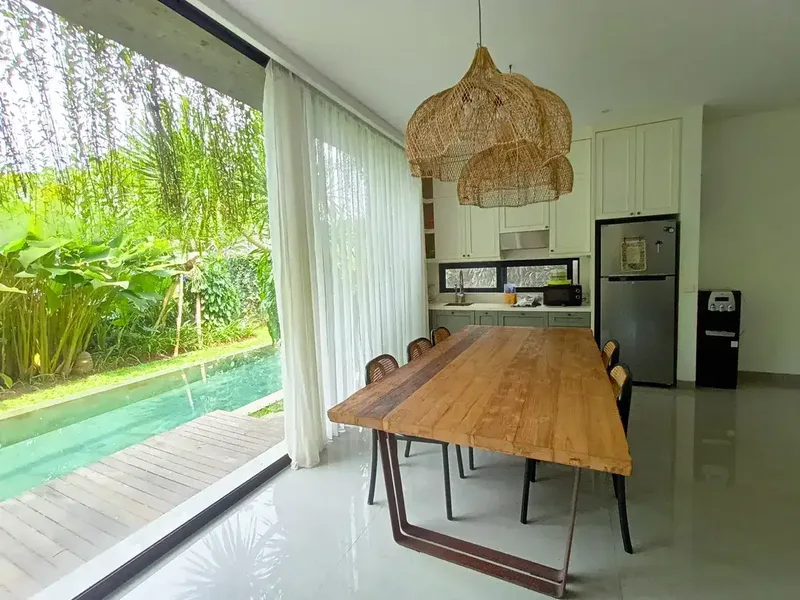 SHM 5,5 Milliar Rumah Style Villa di Renon dengan View Sawah - Real Estate in Bali