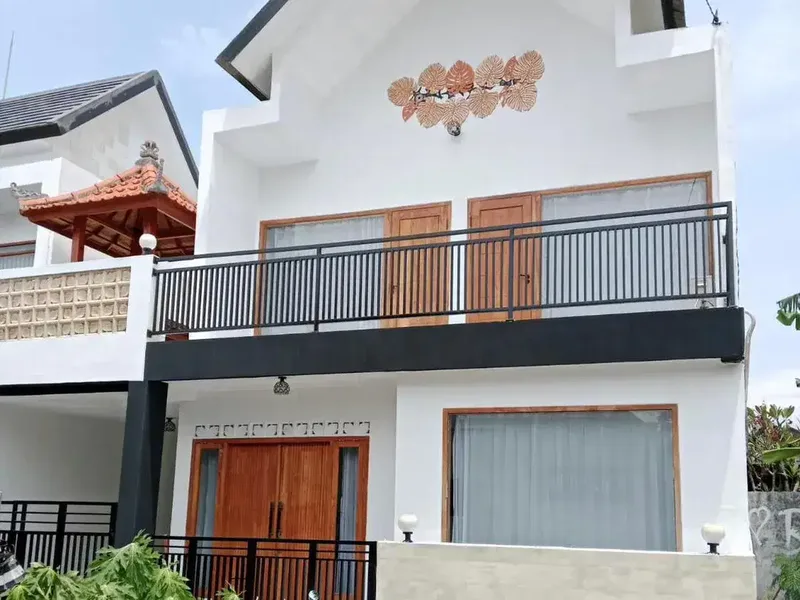 RUMAH MINIMALIS 2 LANTAI DI PERUMAHAN TUKAD PAKERISAN DENPASAR BALI - Real Estate in Bali