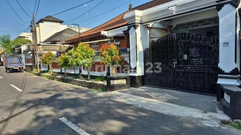Disewakan Rumah Tinggal 1 Lantai Luas Tengah Kota Denpasar Selatan - Real Estate in Bali