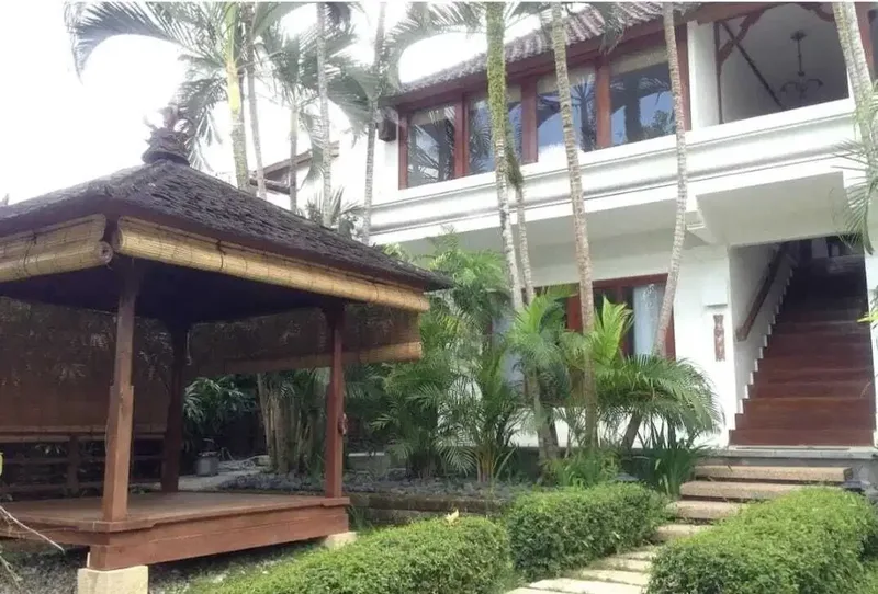 Villa for Sale 7 BR FAMILY FRIENDLY Villa for Sale in Umalas - Bali in Bali