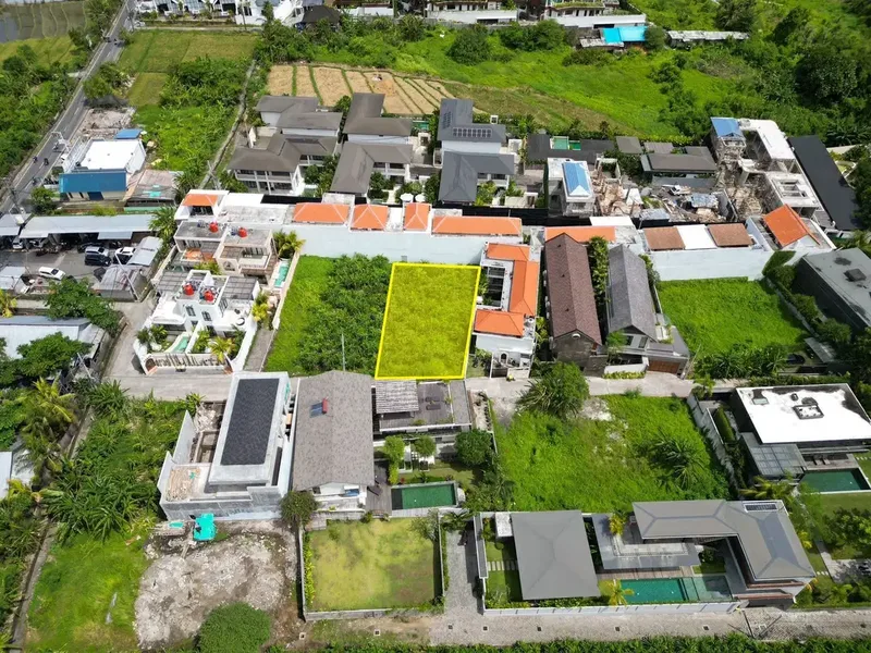 TANAH DIJUAL TUMBAK BAYUH DEKAT PERERENAN - Bali in Bali