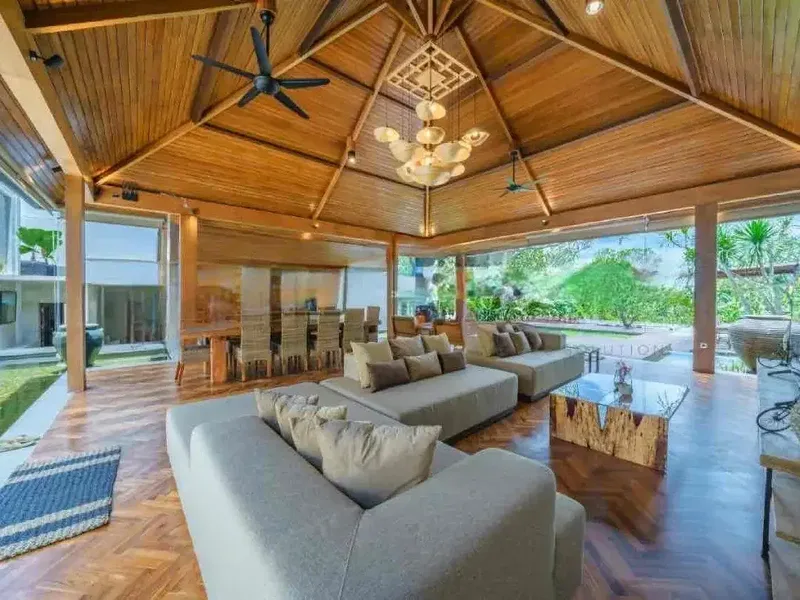 Sale Freehold
Villa full view of green rice fields Raya Utama Tuka - Babakan , Canggu Bali - Bali in Bali