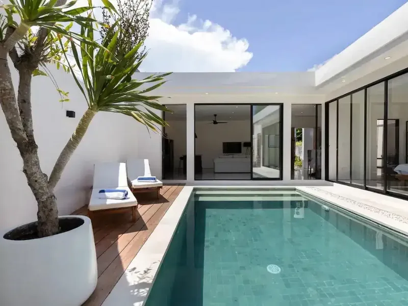 Villa Modern Nyaman di Kerobokan – Siap Huni! Nikmati hunian eksklusif di kawasan strategis Kerobokan dengan suasana tenang dan privat - Real Estate in Bali