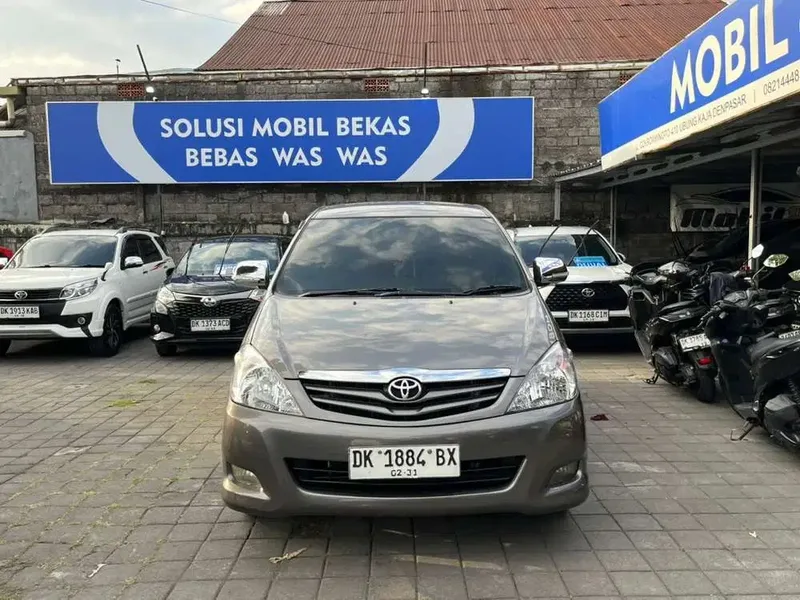 Innova Diesel AT Asli Bali - Bali in Bali