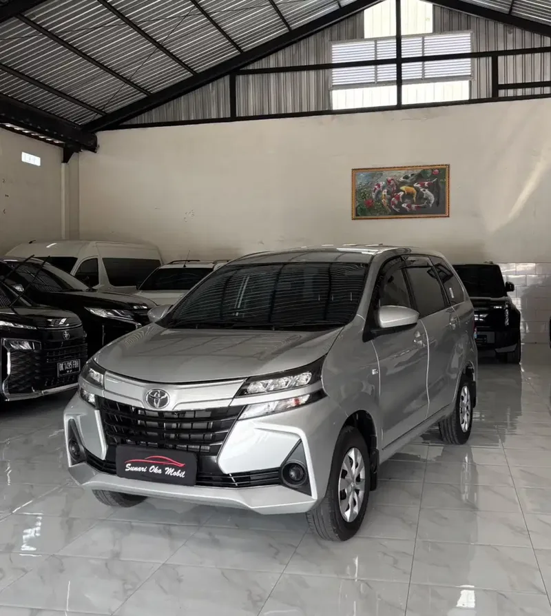 TOYOTA AVANZA E 1.3 MANUAL - Vehicles in Bali