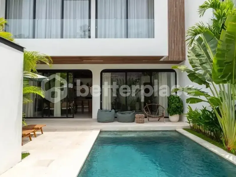 Modern Leasehold Living on Nelayan, Batu Bolong, A 3 Bedroom Villa Investment in the Heart of Canggu - Bali in Bali