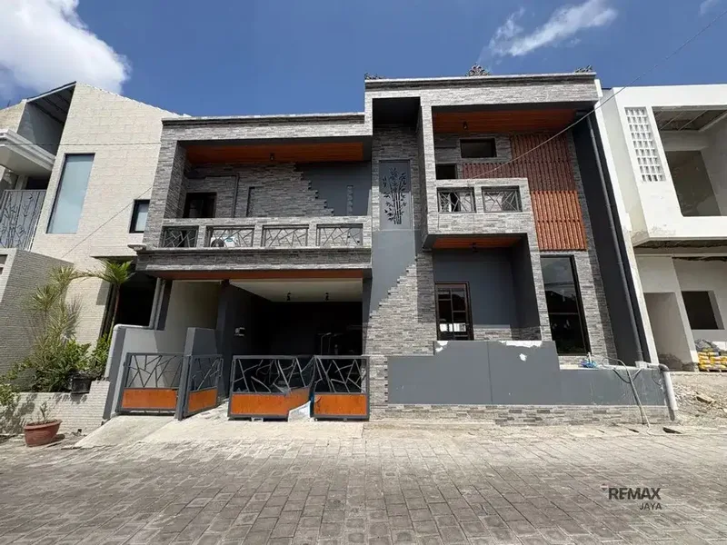 Rumah Modern Minimalis 3 Kamar Tidur Dijual di Kerobokan Area - Real Estate in Bali