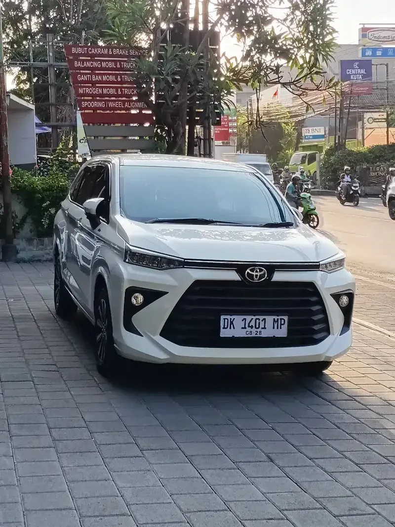 NEW AVANZA G 1.5 CC MATIC ASLI BALI KM LOW SEPERTI BARU - Vehicles in Bali