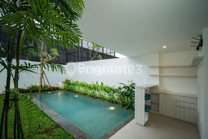New Modern Luxury Villa Fully Furnished In Pererenan - Real Estate in Bali