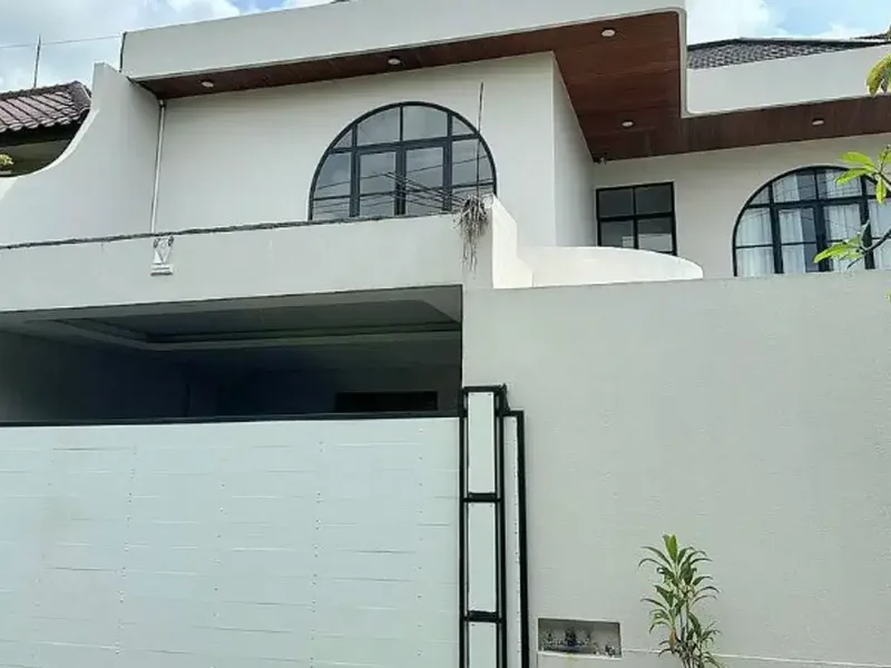 VILLA CANTIK STRATEGIS MEDITERANIAN TAMAN MUMBUL JIMBARAN BADUNG - Real Estate in Bali