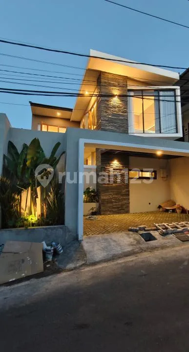 Villa 2Lantai Fully Furnish Nusa Dua Bali - Real Estate in Bali