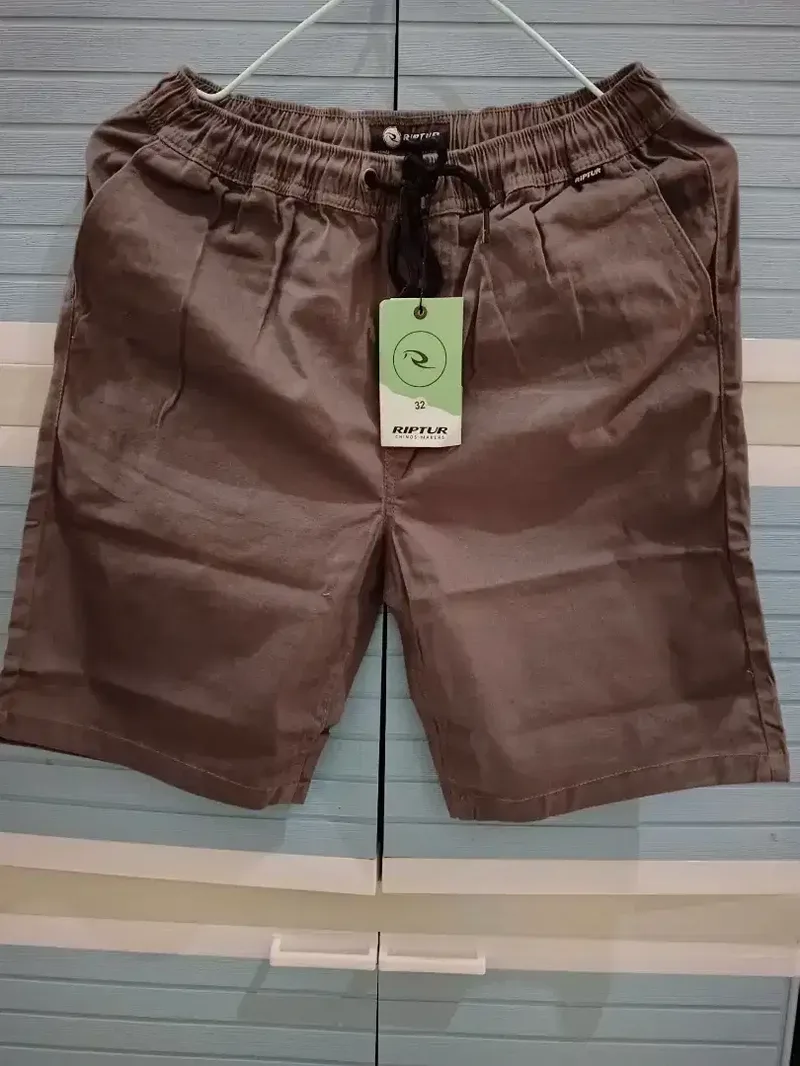 50rb BARU UK 32Kecil setara UK.30-Dijual Cepat Celana Pendek Pria - Fashion in Bali