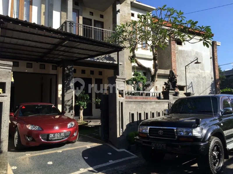 Disewakan Rumah Semi Furnished Lokasi Abianbase - Real Estate in Bali