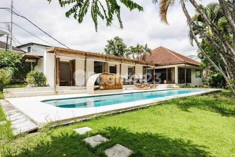 5Br Villa For Sale In Berawa, Canggu | 1500 Sqm - Bali in Bali