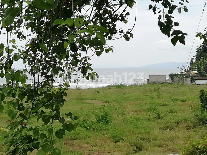Tanah Los Pantai, Beachfront , Luas 7000M2, SHM, di Gianyar, Bali - Real Estate in Bali