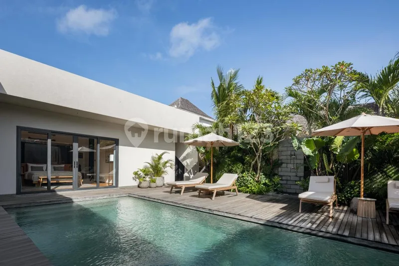 Villa Mewah Di Umalas Taman Luas Lokasi Favorit Turis Bali - Real Estate in Bali