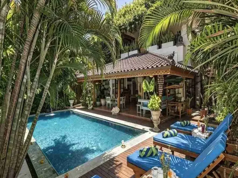 DIJUAL VILLA TRADISIONAL TROPIKAL, SEMINYAK, BALI - Bali in Bali