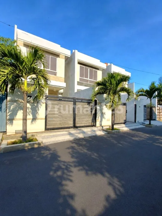 Rumah Baru 3 Kamar Tidur Siap Huni Kualitas Premium di Renon Denpasar - Bali in Bali