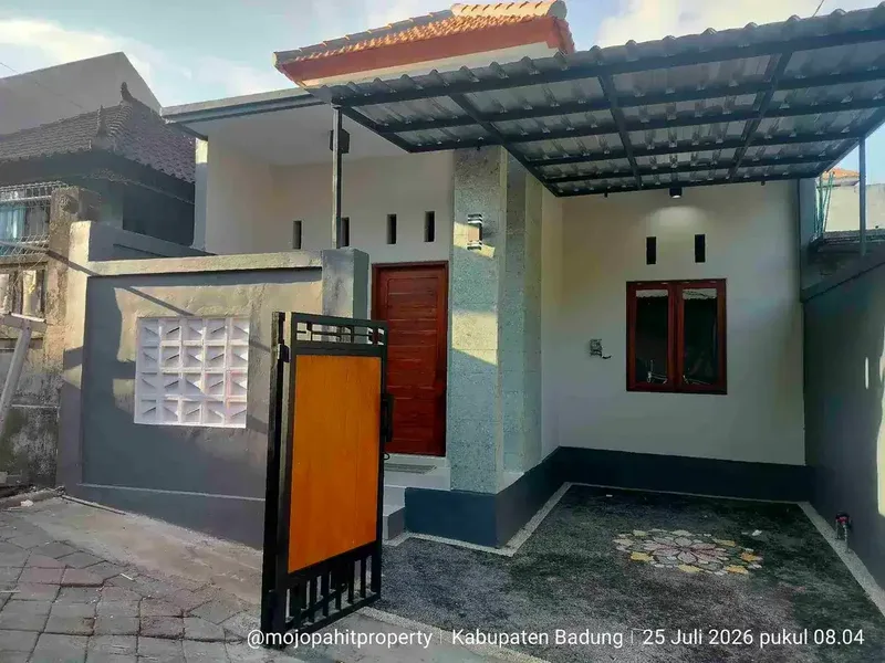 Di jual baru baru minimalis siap huni yang berlokasi di perumahan Griya Wahyu Indah sempidi Badung tidak jauh ke Puspem Badung - Real Estate in Bali