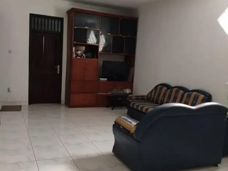 Ruko 3 Lantai Disewakan di Gunung Tangkuban Perahu, Denpasar - Real Estate in Bali