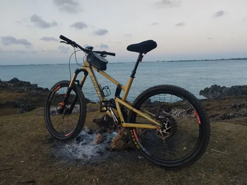 Santa cruz nomad  sn 29-17636 - Vehicles in Bali