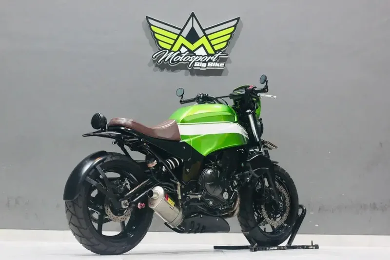 Kawasaki er6 er6n er6f 650 custom mulus W250 KTM Duke390 Z650 ninja650 - Vehicles in Bali