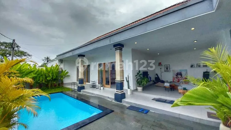 Villa Cantik 2 Kamar di Canggu dengan Taman dan Pool - Real Estate in Bali