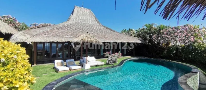 4 Bedroom Luxury Cliffside Villa | Freehold | Walking Distance To Suluban Beach, Uluwatu - Bali in Bali