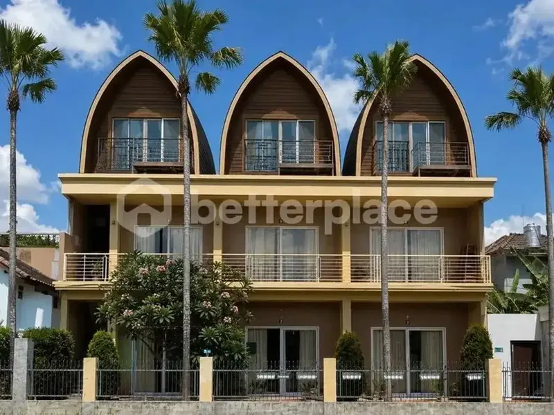 Elegant Leasehold Guesthouse in Canggu Babakan with Three Rooftop Joglo Rooms, Open Living Spaces, Rice Field Views and Prime Location - Real Estate in Bali
