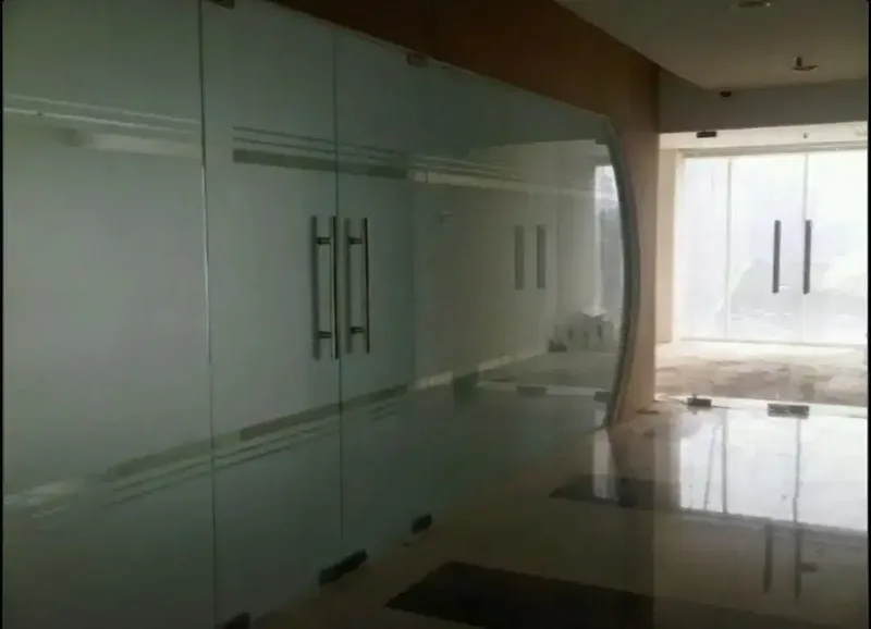 Meredam panas cahaya dengan stiker sanblas dan kaca film - Other in Bali